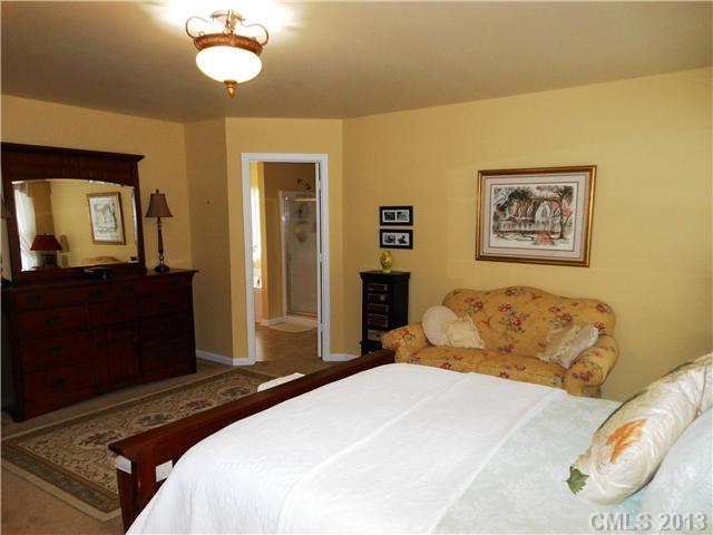 2324 Savannah Hills Drive Matthews NC 28105