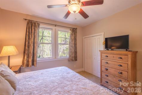 82 Meadow Ridge Court Tuckasegee NC 28783