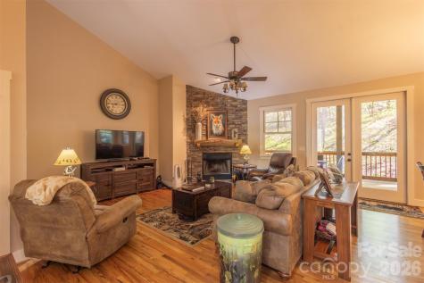 82 Meadow Ridge Court Tuckasegee NC 28783
