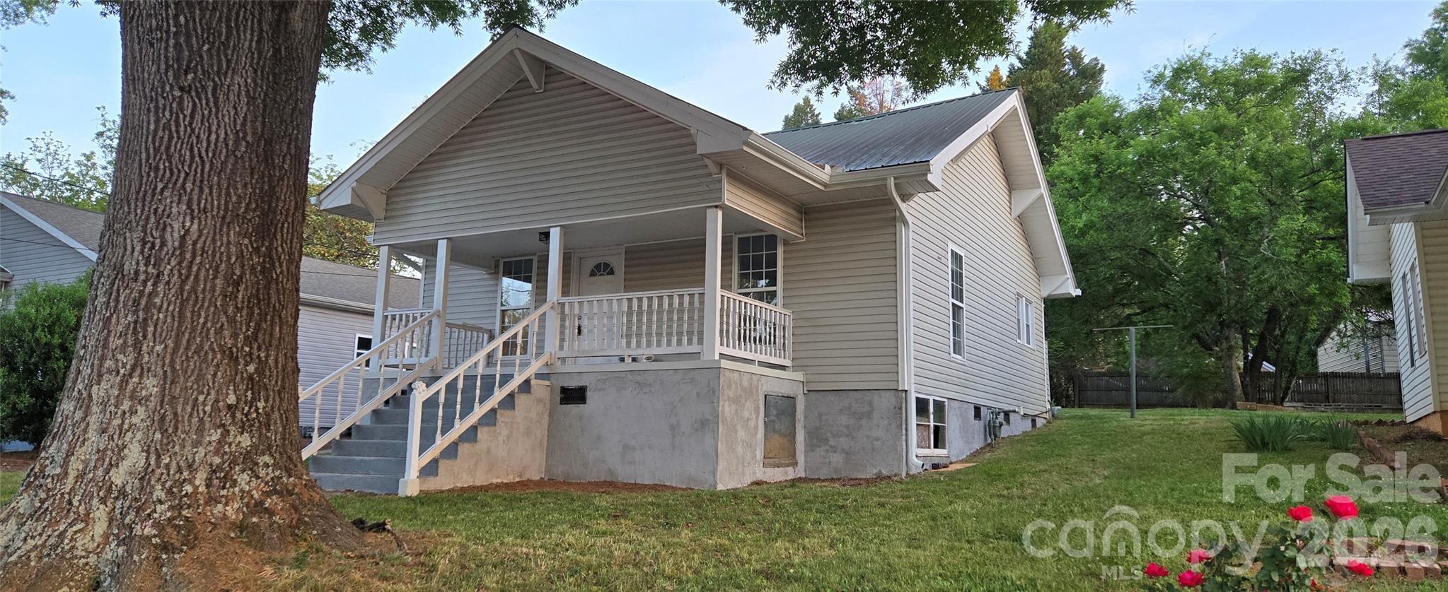 227 W B Street Newton NC 28658