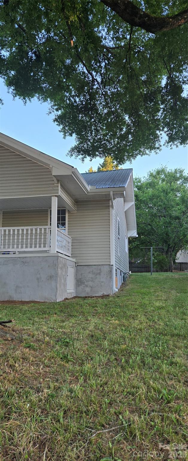 227 W B Street Newton NC 28658