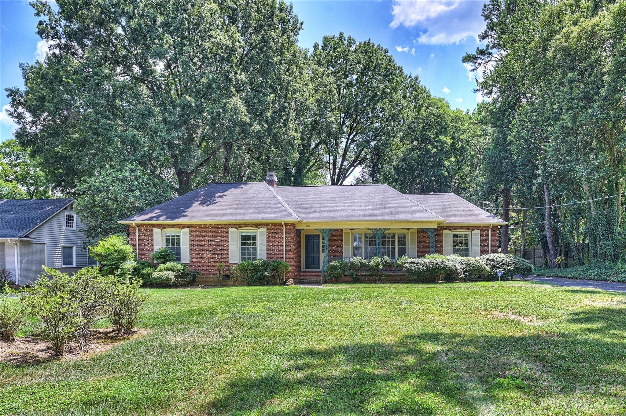 1511 Cavendish Court Charlotte NC Car4050770 Cottingham Chalk 1511 Cavendish Court Charlotte NC Car4050770 Cottingham Chalk