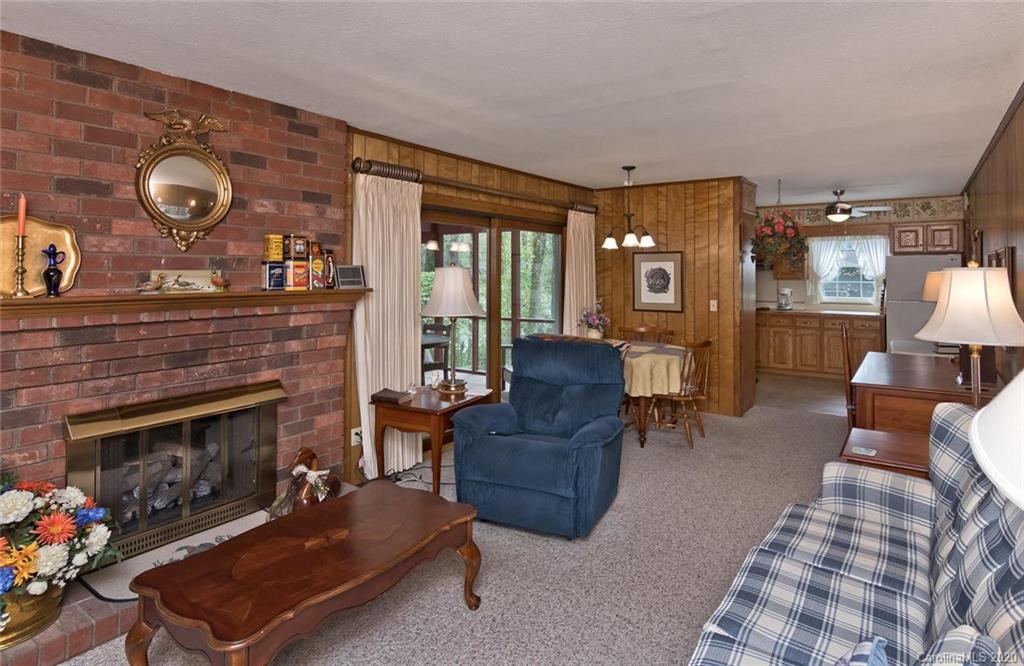 101 W Fox Chase Road Asheville NC 28804