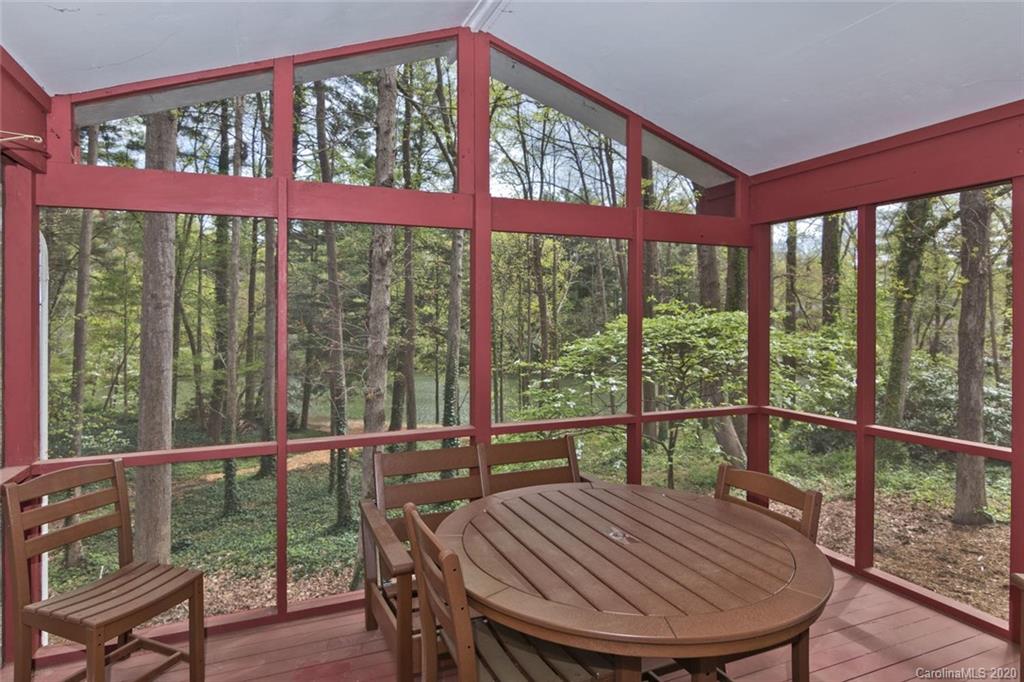 101 W Fox Chase Road Asheville NC 28804