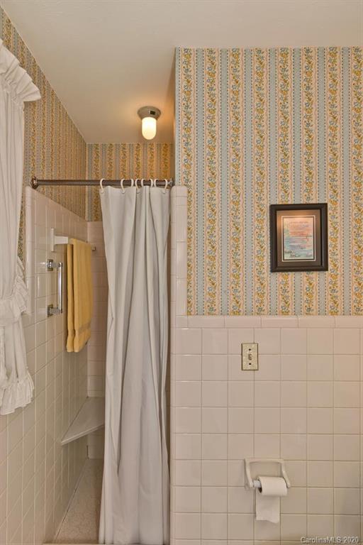 101 W Fox Chase Road Asheville NC 28804