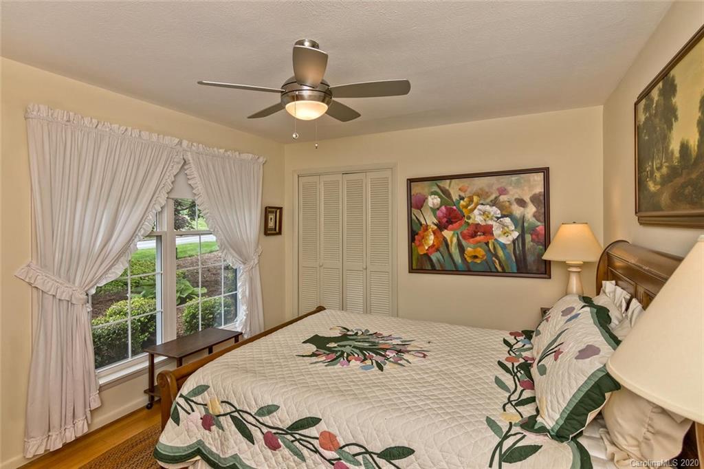 101 W Fox Chase Road Asheville NC 28804