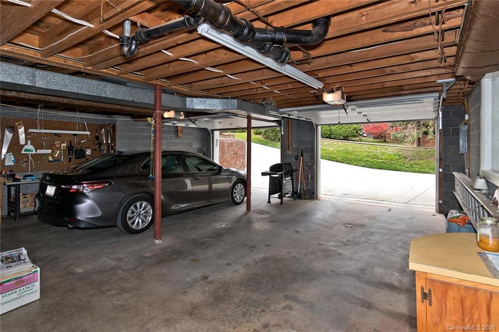 101 W Fox Chase Road Asheville NC 28804