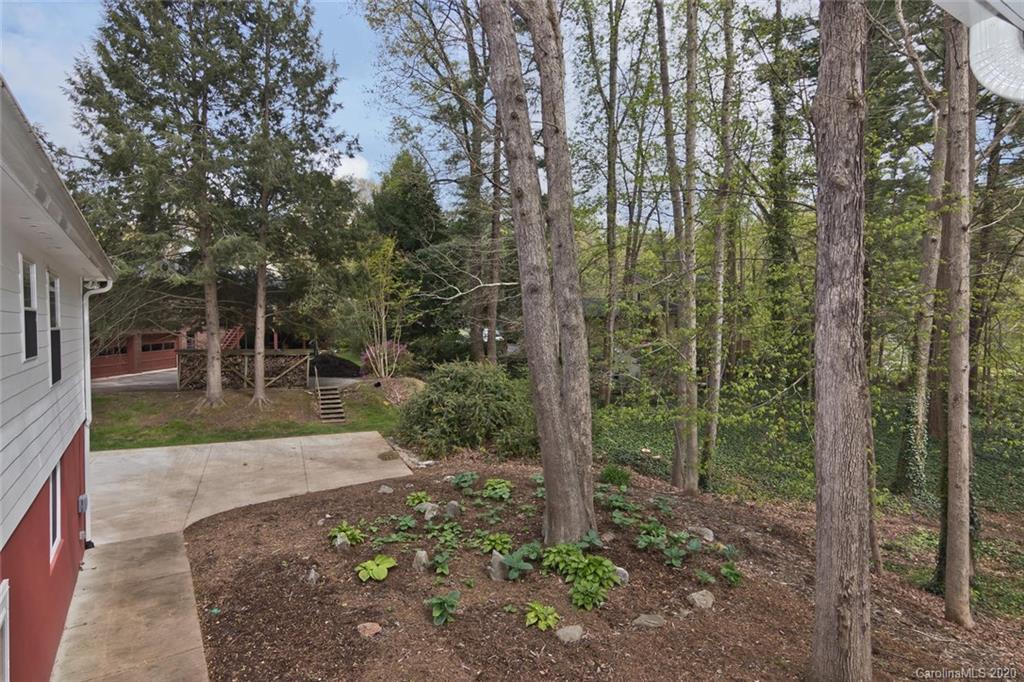 101 W Fox Chase Road Asheville NC 28804