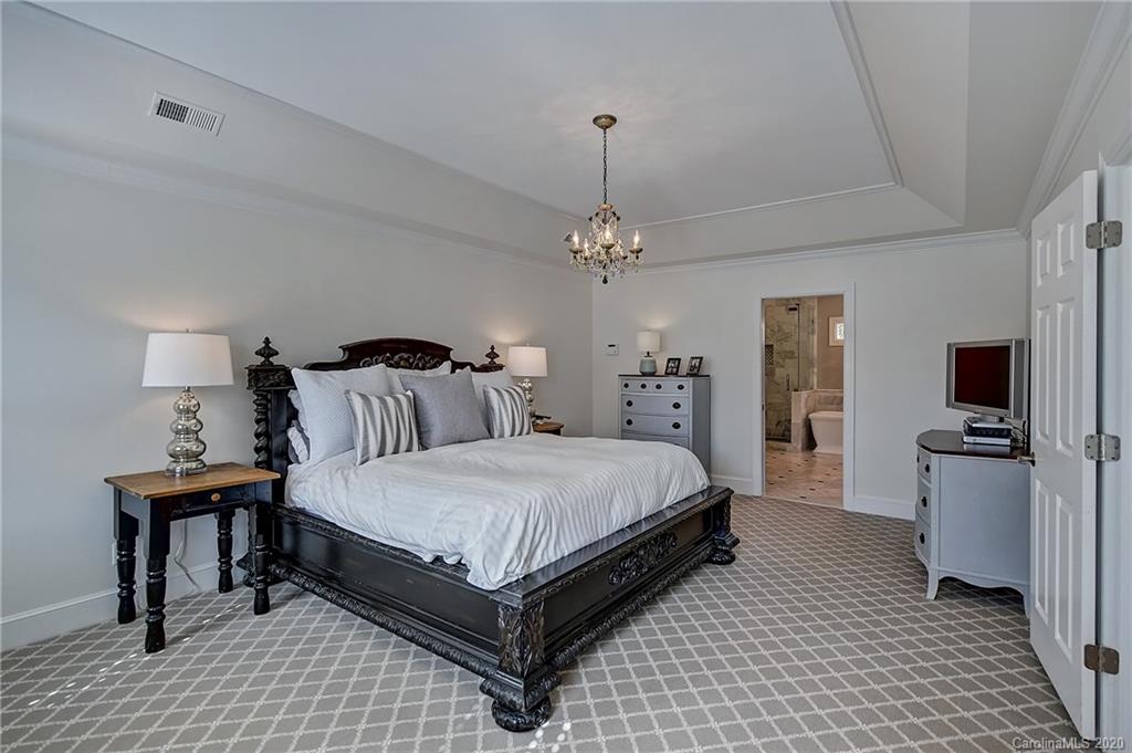 2110 Foxcroft Woods Lane Charlotte NC 28211