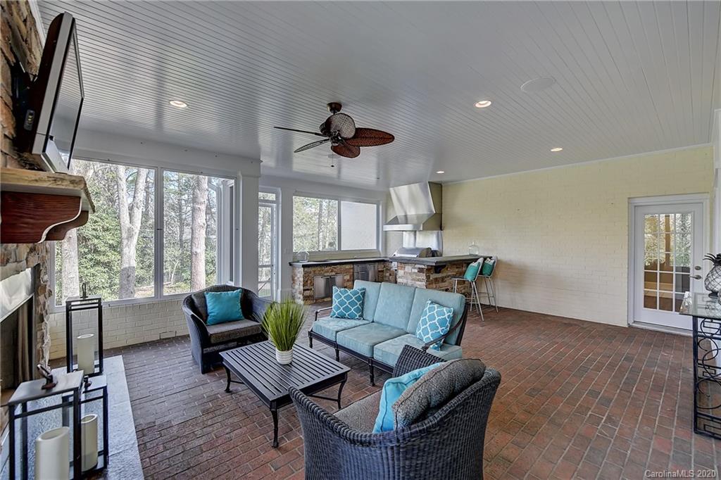 2110 Foxcroft Woods Lane Charlotte NC 28211