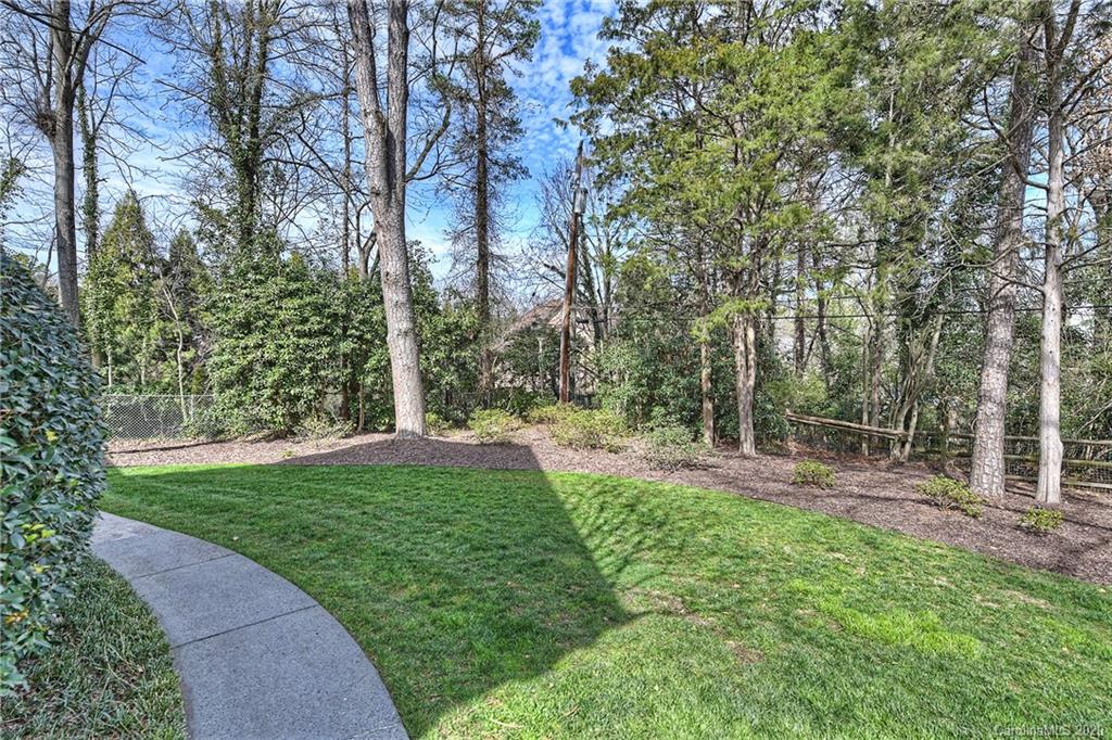 2110 Foxcroft Woods Lane Charlotte NC 28211