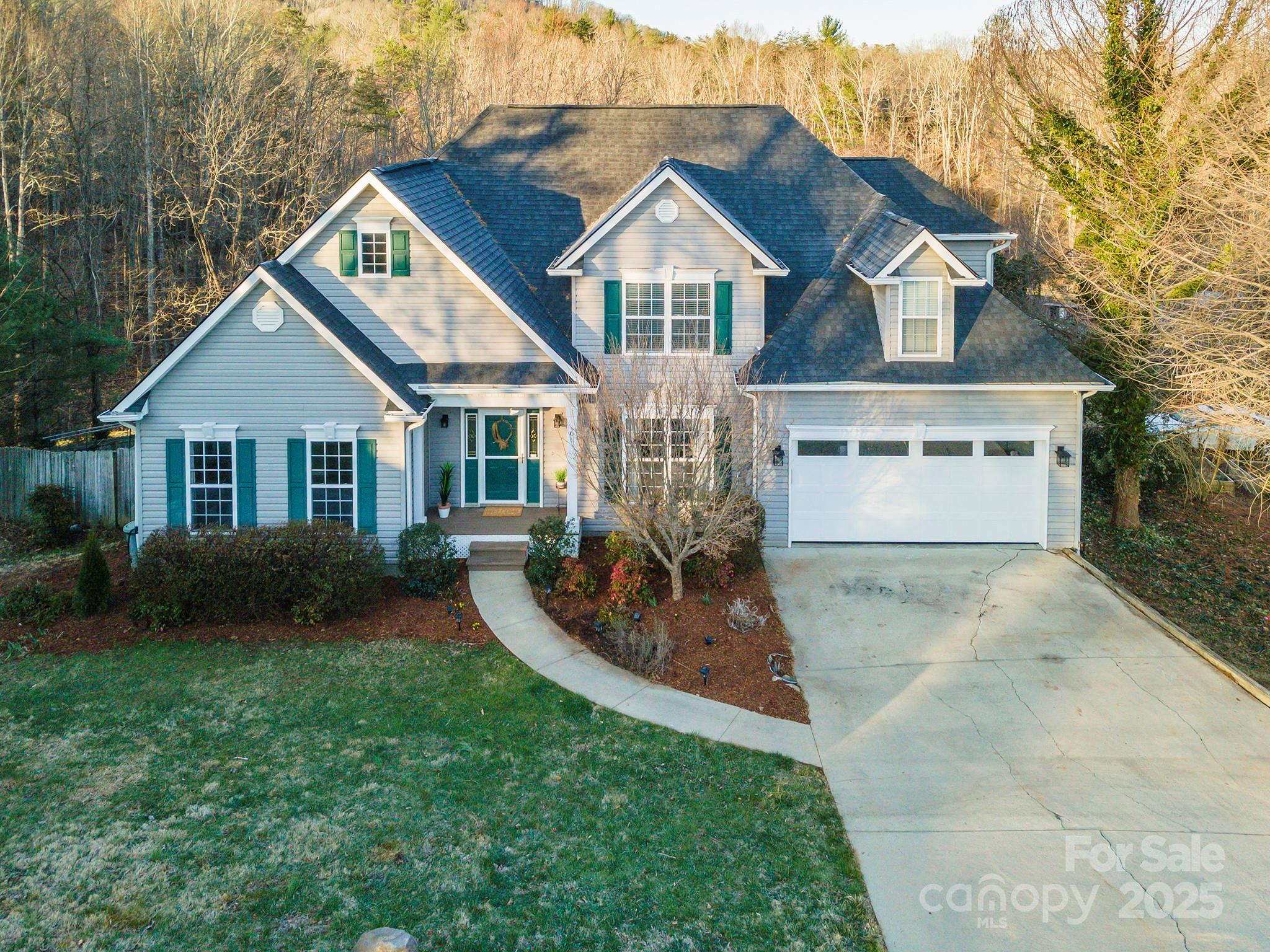 6 Strawberry Lane Weaverville NC 28787