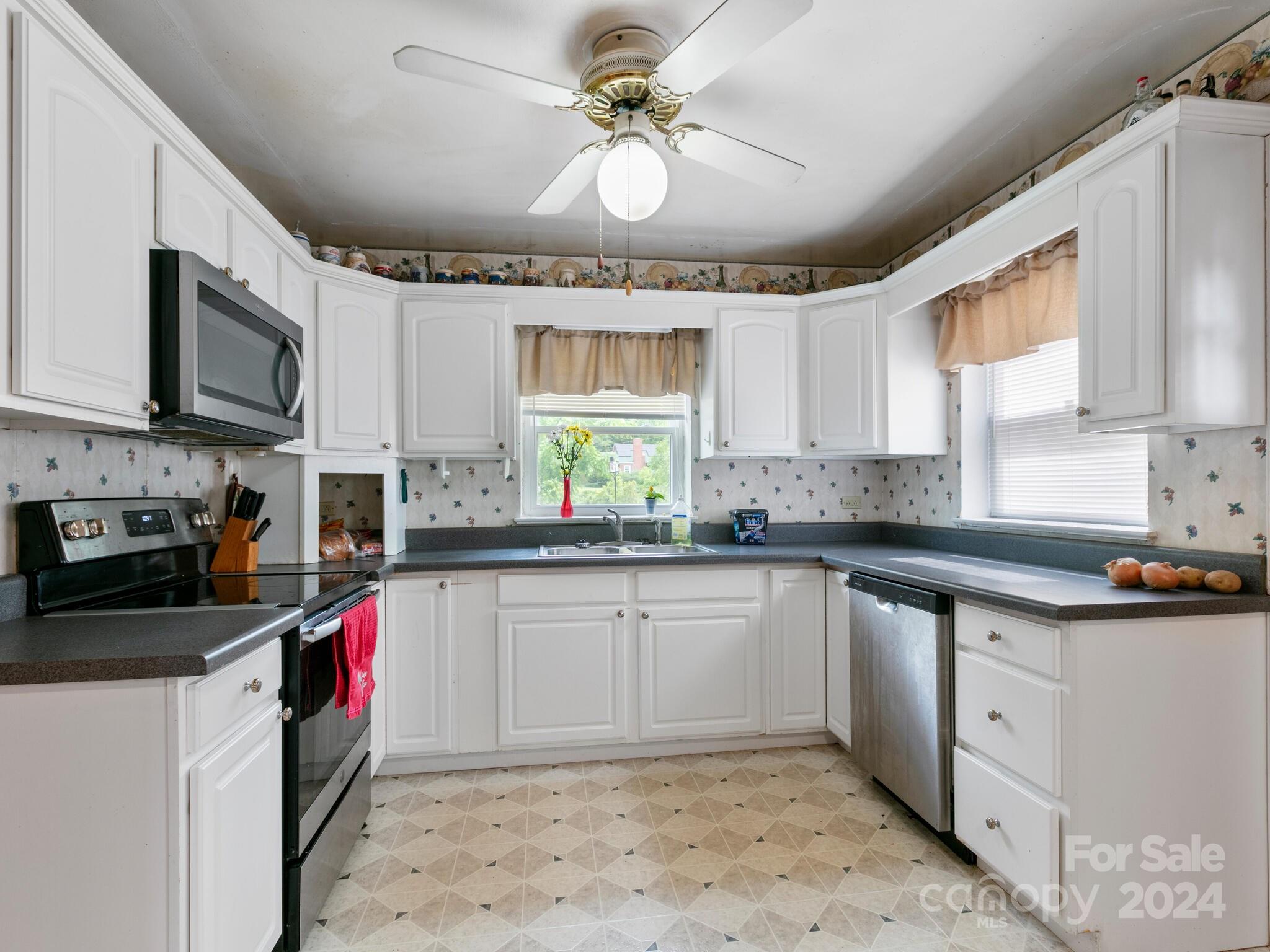 63 Ford Street Canton NC 28716
