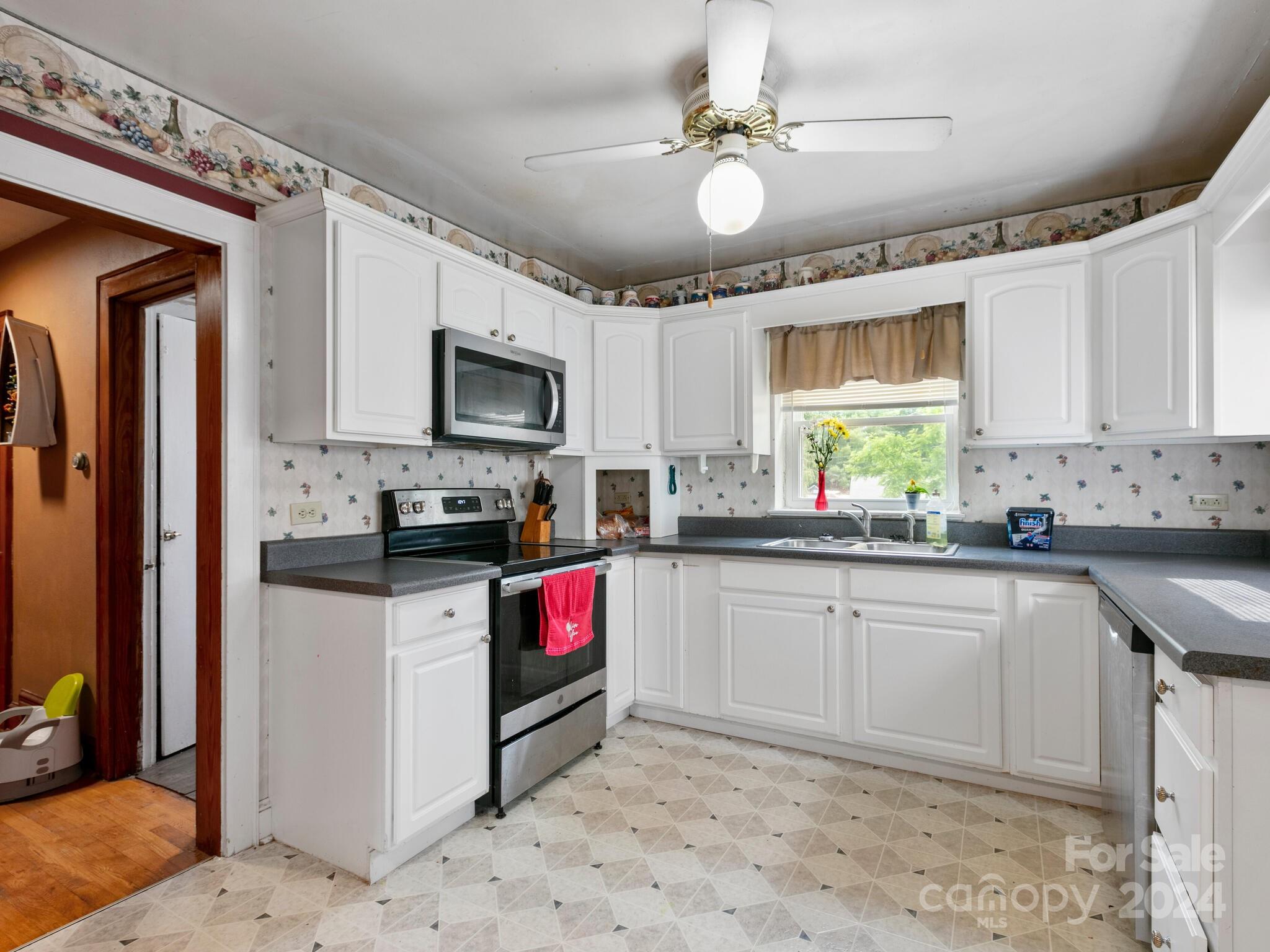 63 Ford Street Canton NC 28716