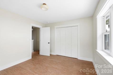 17 Fireside Drive Asheville NC 28806