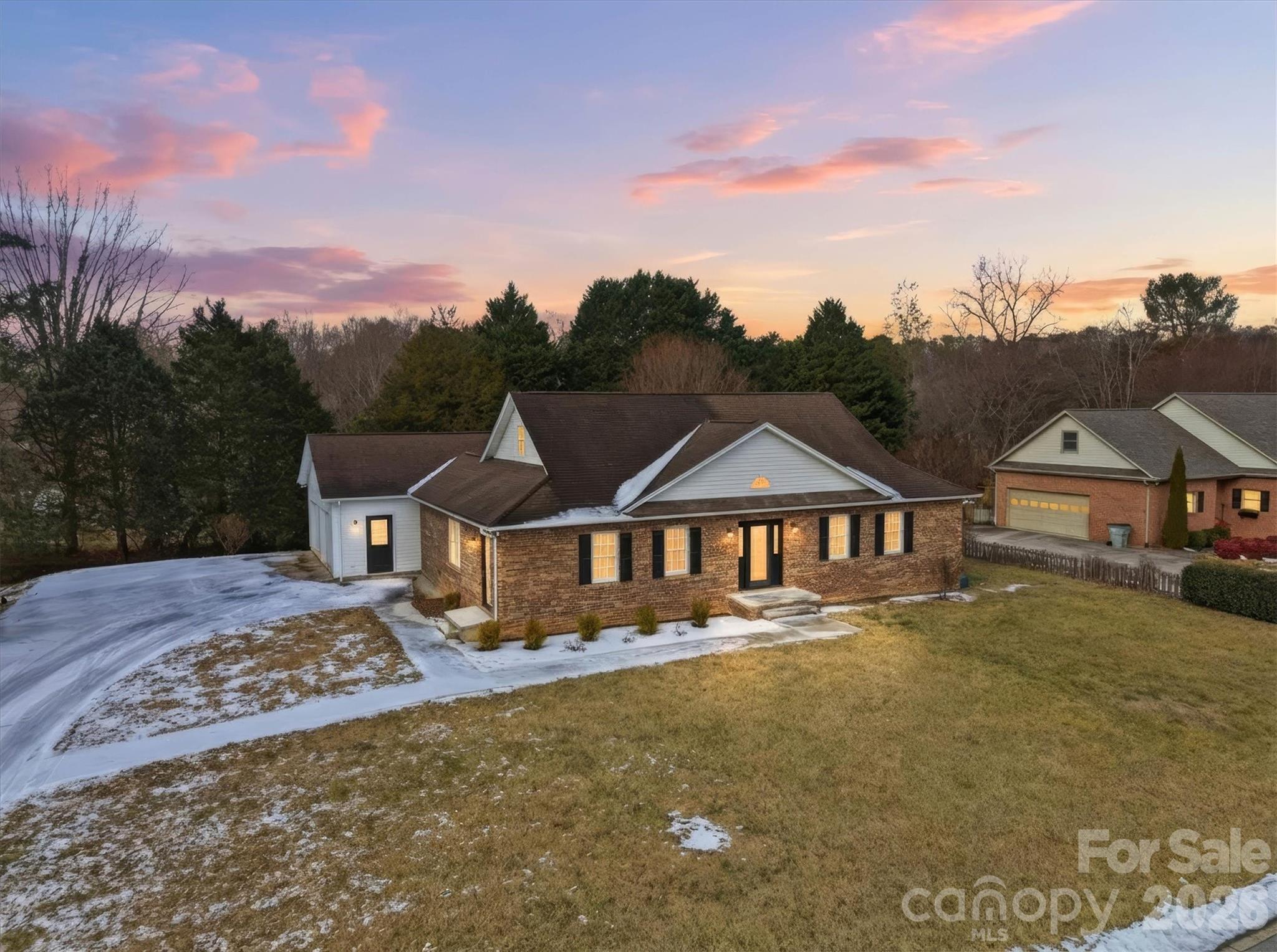 915 Barrington Drive NE Lenoir NC 28645