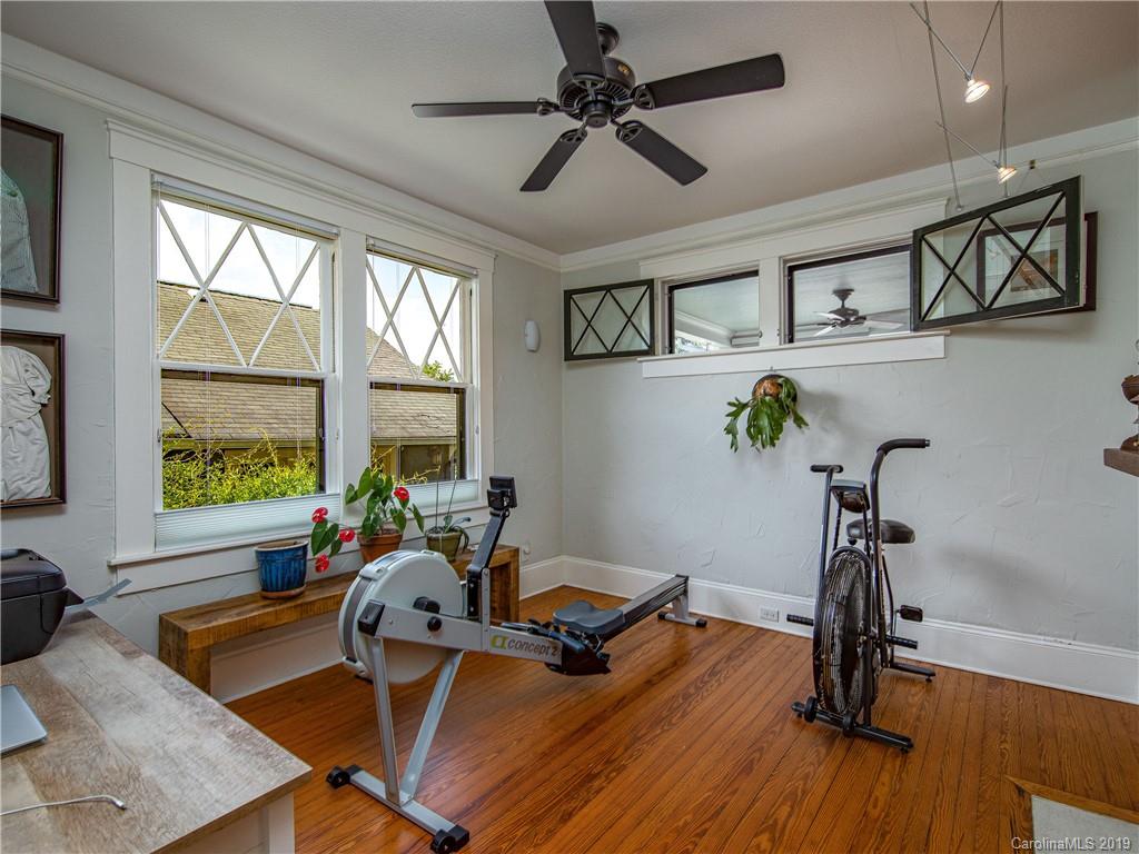 9 Oak Park Road Asheville NC 28801