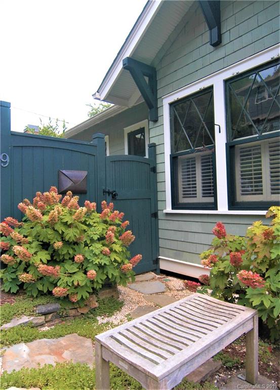 9 Oak Park Road Asheville NC 28801
