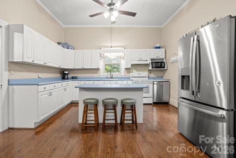 110 N Main Avenue Maiden NC 28650