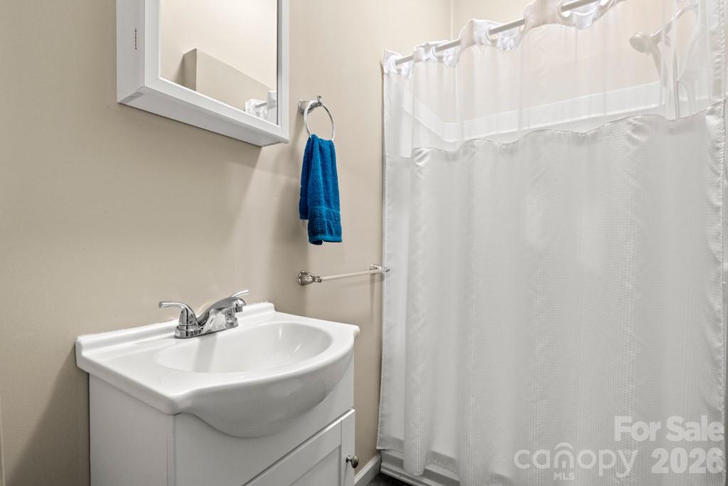 110 N Main Avenue Maiden NC 28650