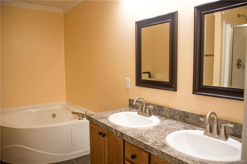 18 Oakcrest Drive Asheville NC 28806