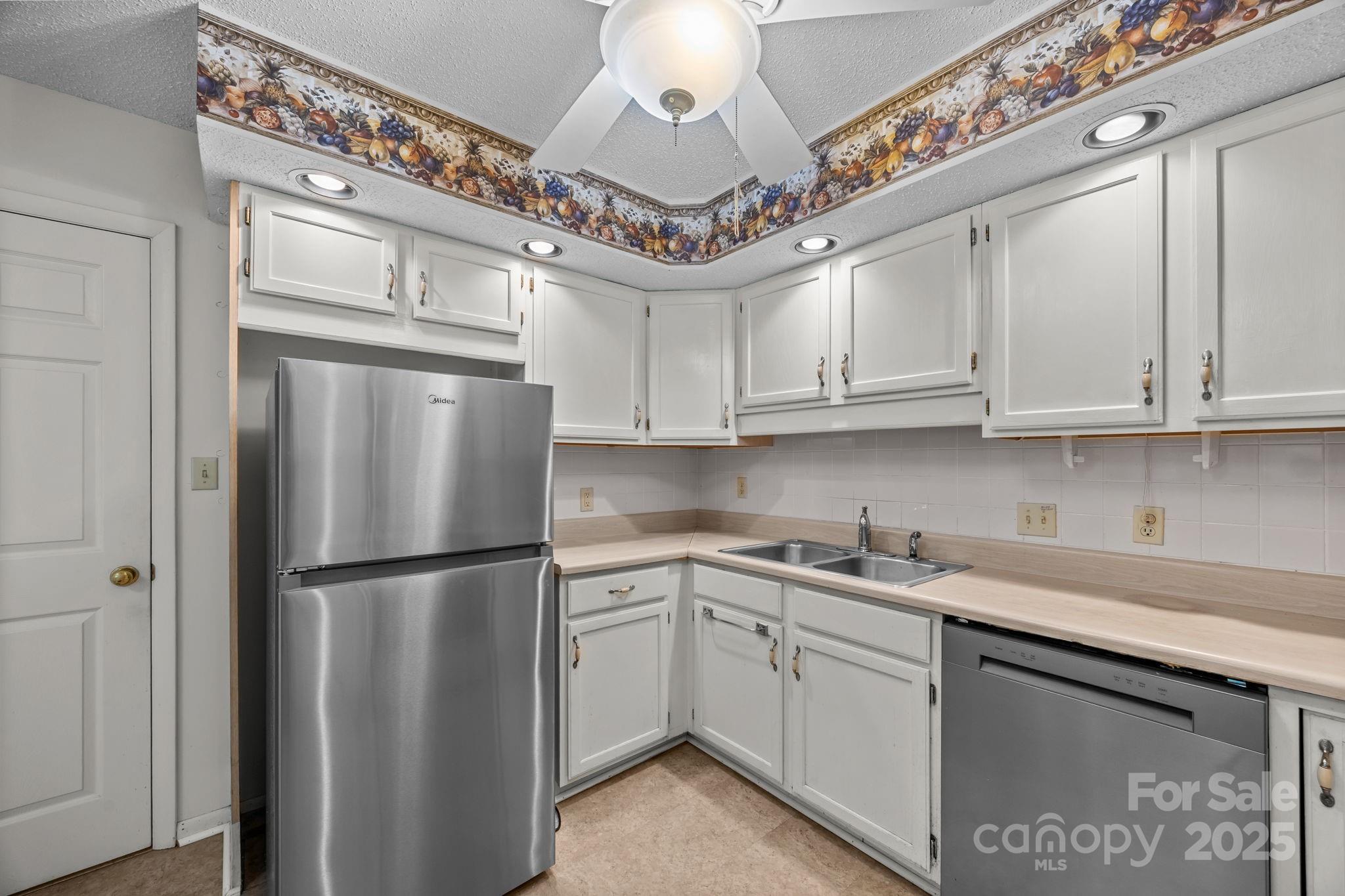 11 Stuart Circle Asheville NC 28804