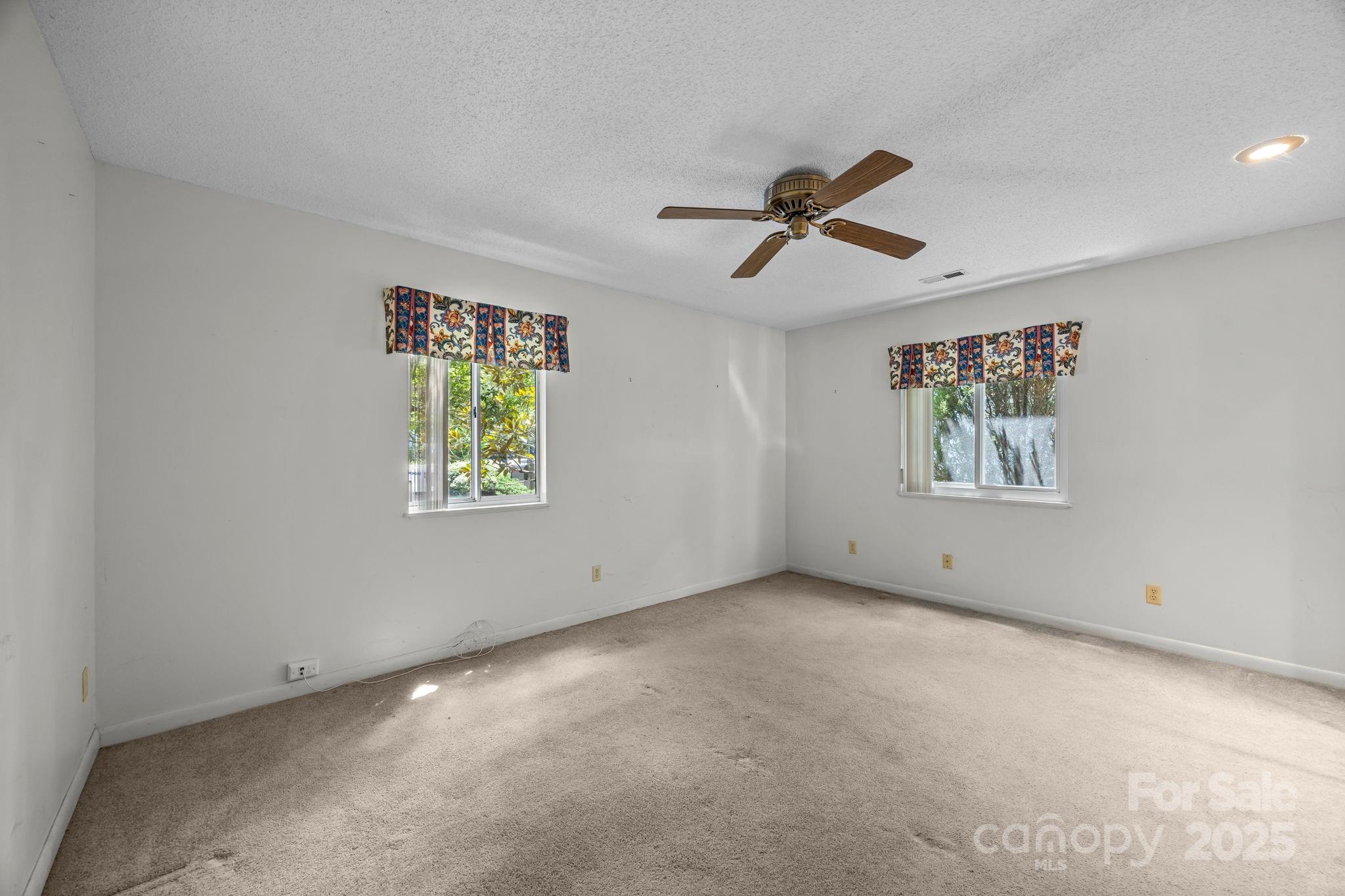 11 Stuart Circle Asheville NC 28804