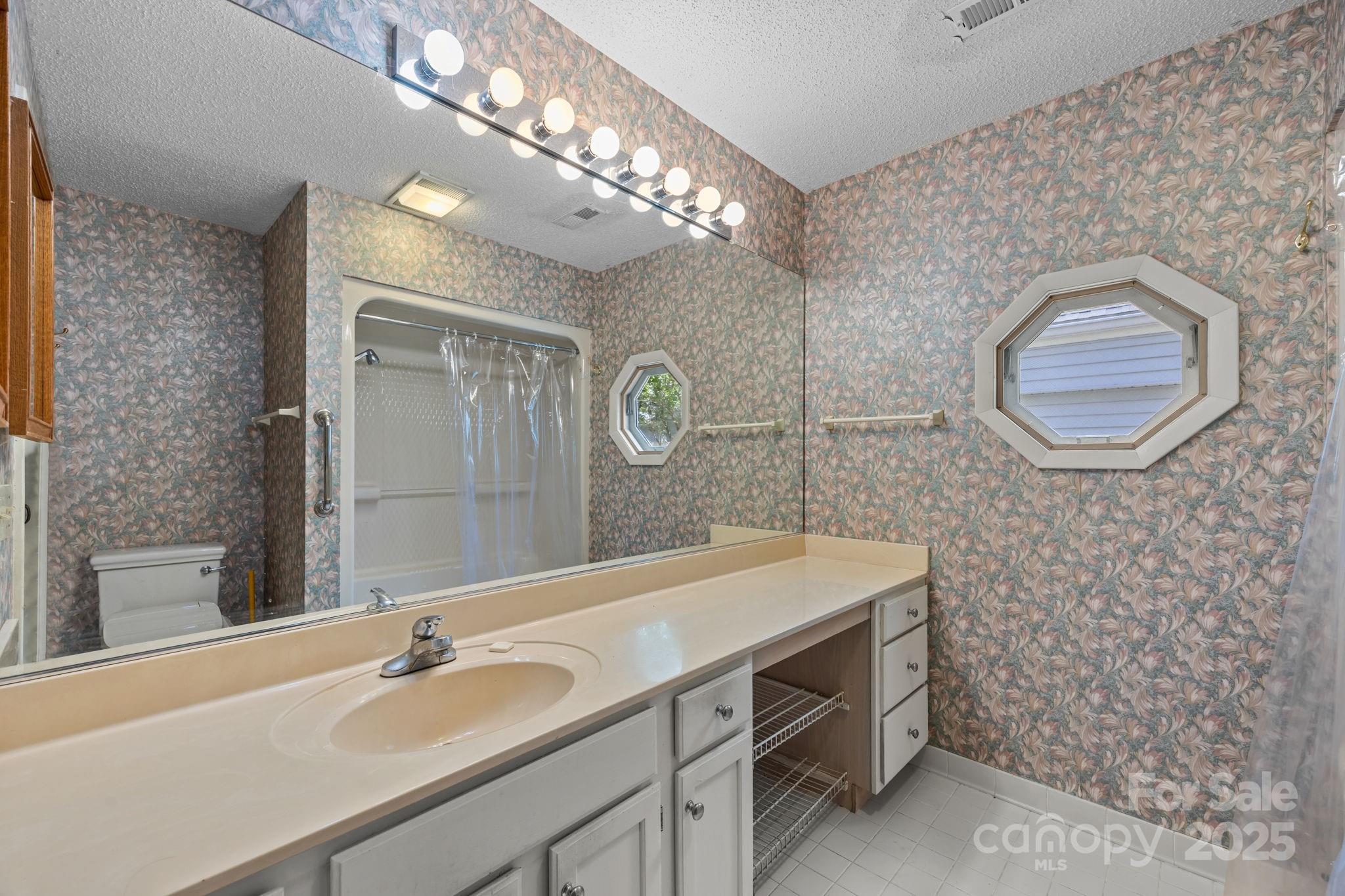 11 Stuart Circle Asheville NC 28804