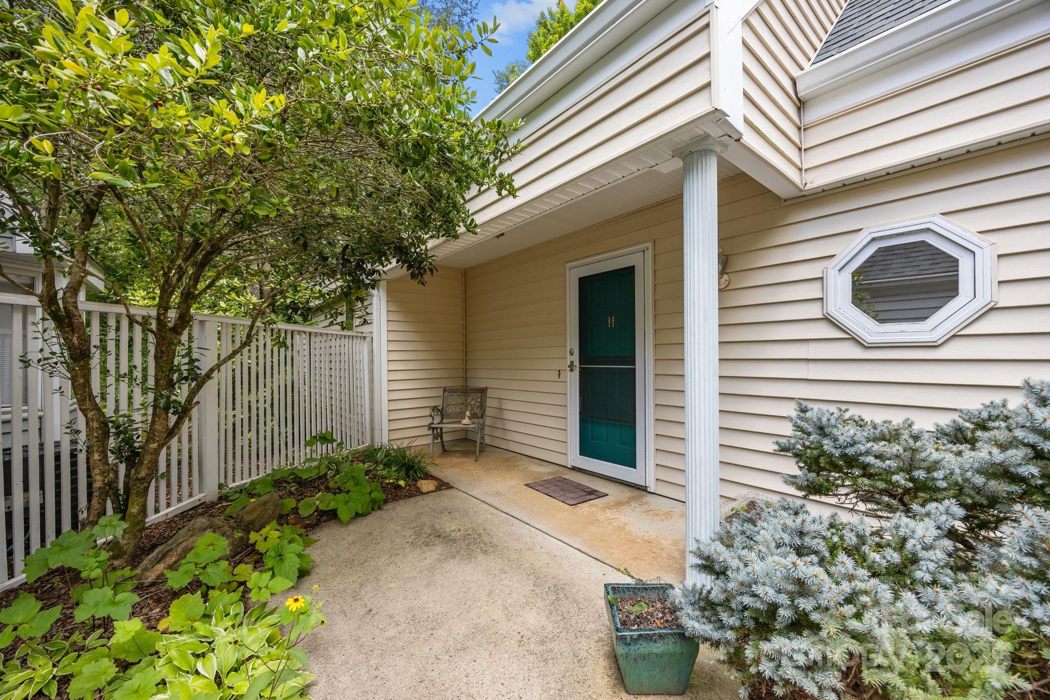 11 Stuart Circle Asheville NC 28804