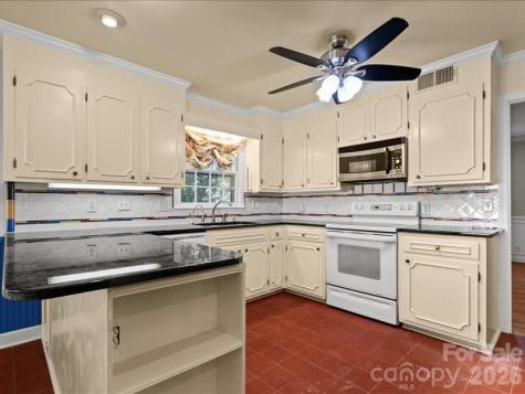 201 Poplar Street Cheraw SC 29520