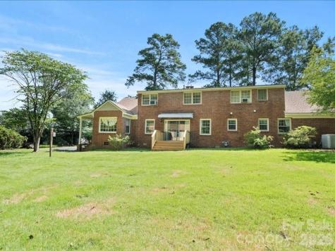 201 Poplar Street Cheraw SC 29520