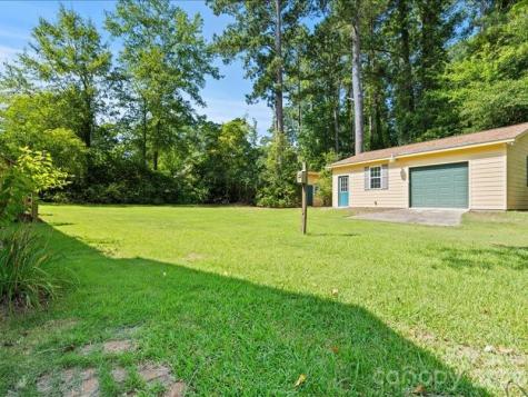 201 Poplar Street Cheraw SC 29520