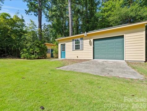 201 Poplar Street Cheraw SC 29520