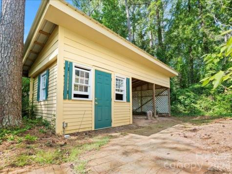 201 Poplar Street Cheraw SC 29520
