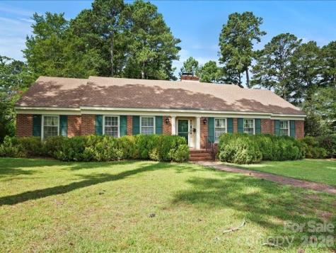201 Poplar Street Cheraw SC 29520