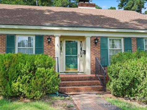 201 Poplar Street Cheraw SC 29520