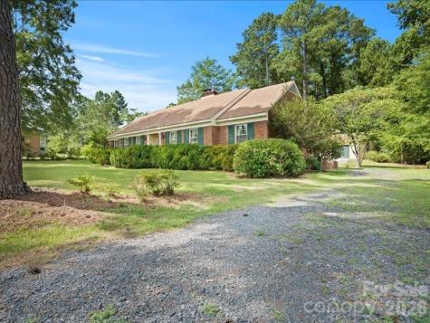 201 Poplar Street Cheraw SC 29520