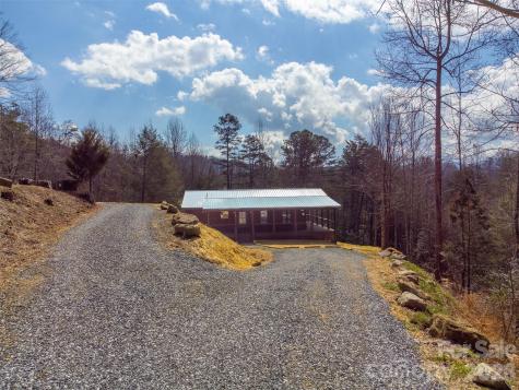677 Ridgetop Circle Whittier NC 28789