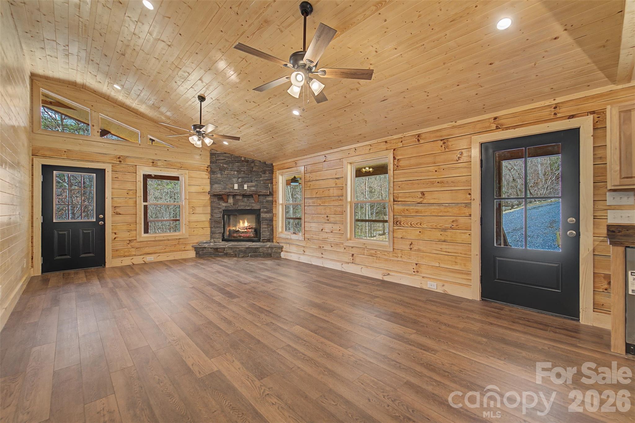 677 Ridgetop Circle Whittier NC 28789