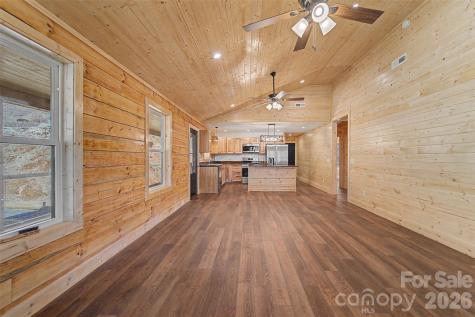 677 Ridgetop Circle Whittier NC 28789