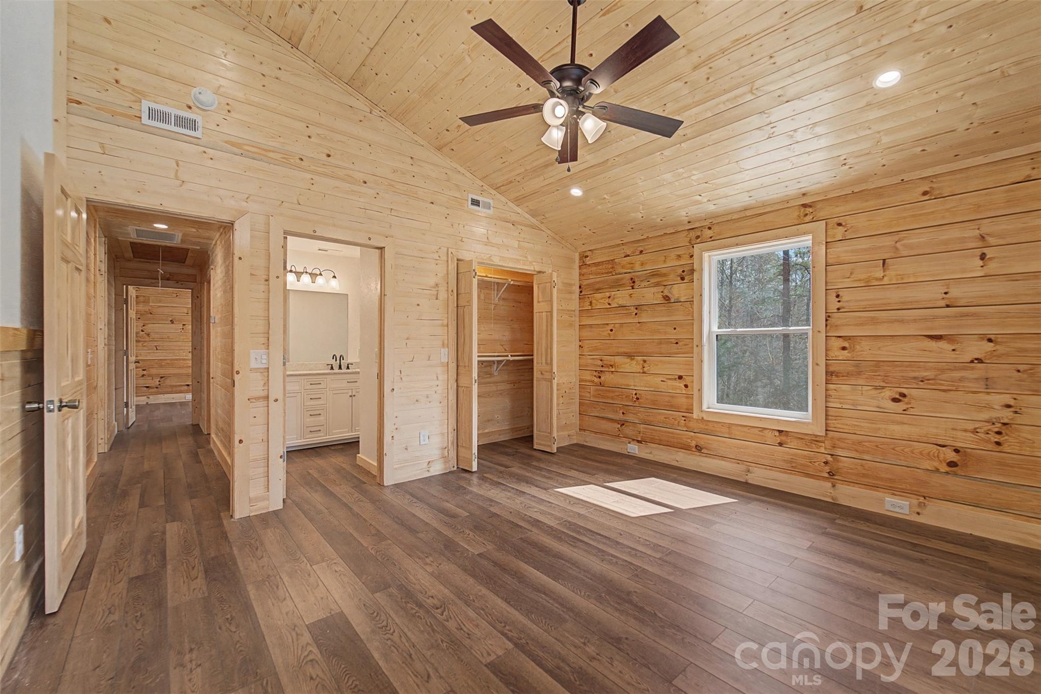 677 Ridgetop Circle Whittier NC 28789