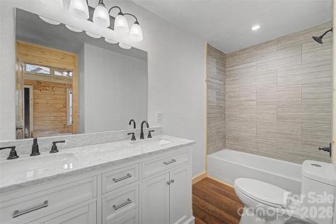 677 Ridgetop Circle Whittier NC 28789