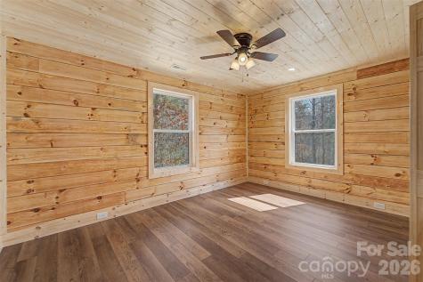 677 Ridgetop Circle Whittier NC 28789