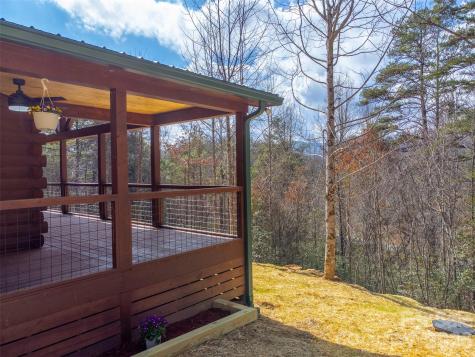 677 Ridgetop Circle Whittier NC 28789