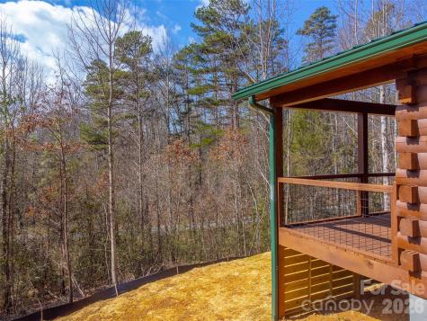 677 Ridgetop Circle Whittier NC 28789
