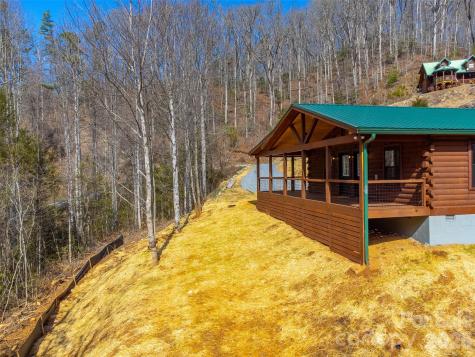 677 Ridgetop Circle Whittier NC 28789