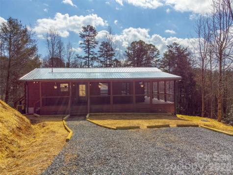677 Ridgetop Circle Whittier NC 28789