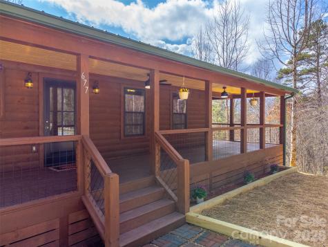 677 Ridgetop Circle Whittier NC 28789