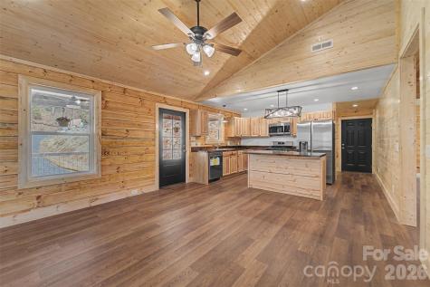 677 Ridgetop Circle Whittier NC 28789