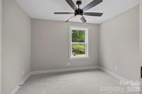 607 N Dixie Street Cherryville NC 28021